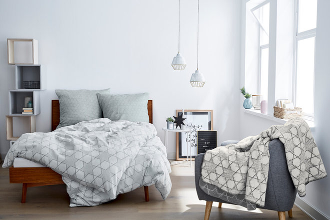 Scandinavian Bedroom by IBENA Interior Textil GmbH