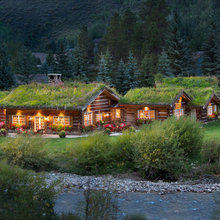 cottage/cabin