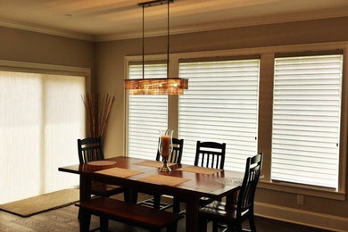 Dining room - traditional dining room idea in Minneapolis