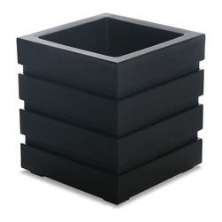Freeport Planter - Products