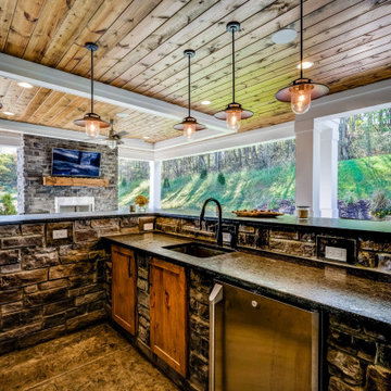 Outdoor Kitchen
