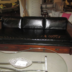 Campaign Sofa - Products