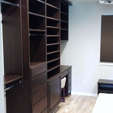 Walk-In Closets