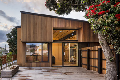 Pōhutukawa House