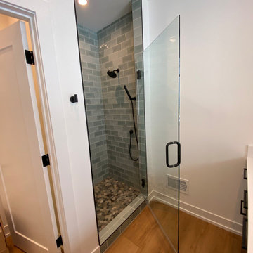Features & Functionality:  Shower