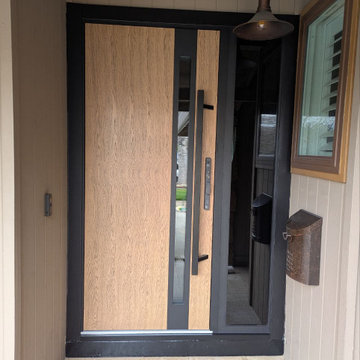 Ronex 1033 Natural Oak with single sidelite and fingerprint smart lock
