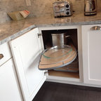 Hamptons Kitchen - Beach Style - Kitchen - New York - by Hamptons