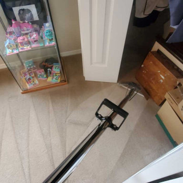 Carpet Cleaning a House Which Has Not Been Steam Cleaned for 8 Years Located in