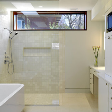 Woodvalley House - Bathroom