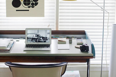 Example of a minimalist home office design in Houston