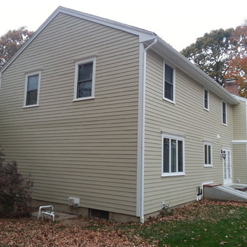 5 1/4" HardiePlank Cedarmill Sandtone Beige Arctic White HardiTrim Stratford