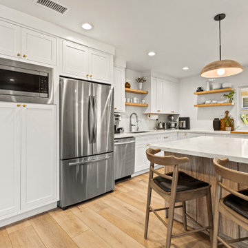 Modern Kitchen with Natural Wood Elements