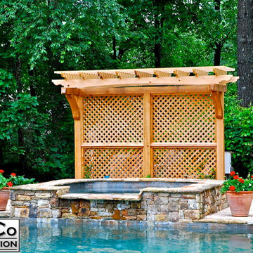 Cedar Privacy Screen With Arbor