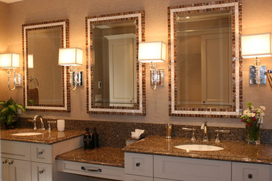 Inspiration for a timeless bathroom remodel in Toronto