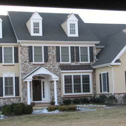 QuarryCut Stone - 70%Split Field 15%Brown 15%Plum - Irregular. - Siding And Stone Veneer