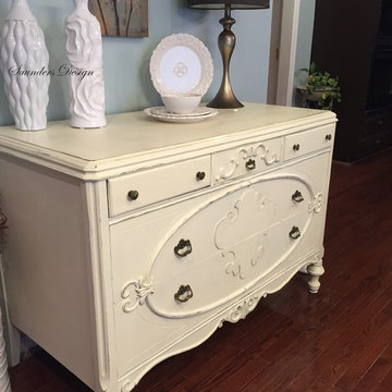 Furniture & Accessories