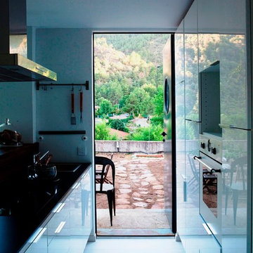 TIEMBLO HOUSE