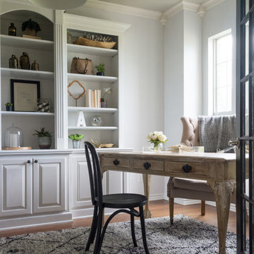 My Houzz: Layered Textiles and Backyard Views in Oklahoma