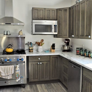Roann, IN. Haas Signature Collection. Barnwood Hickory Kitchen