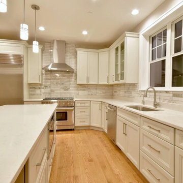 Beautiful Row-homes Ideally located in Downtown Arlington Heights