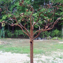 metal sculpture + bottle tree ideas