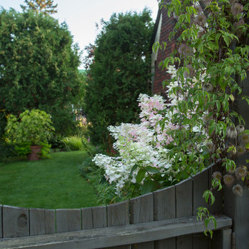 My Houzz: A Canadian Garden Is Well-Prepared for the Cold Weather Ahead