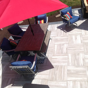 Light Wood Parquet Pattern with Dark Border