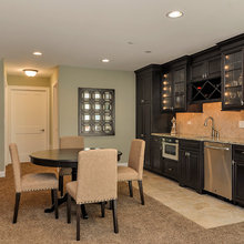 Loi Residence TV/Game rooms