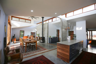 This is an example of a mid-sized modern home design in Wollongong.