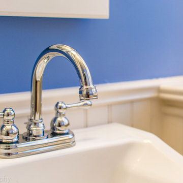 Large Functionality in a Small Bathroom