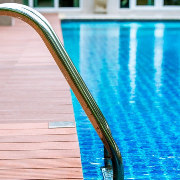 Pool cleaning service