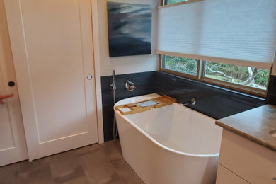 Bathroom - bathroom idea in Austin