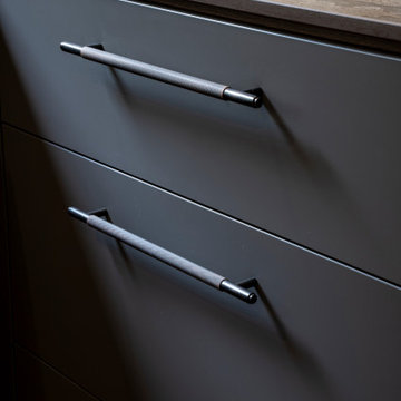 Cognac Comfort - Industrial Kitchen