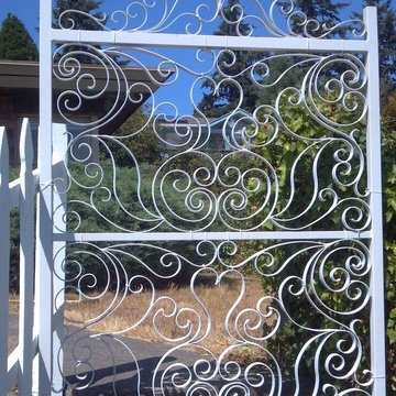 scroll gate