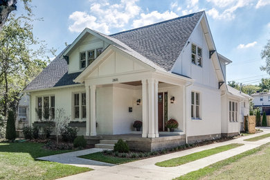 Example of an arts and crafts exterior home design in Nashville