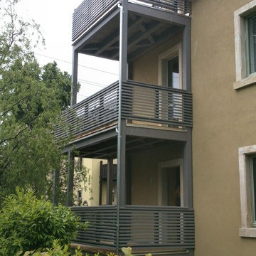 Mehrstöckige Balkone