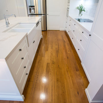 Hampton style Kitchen - Kenmore