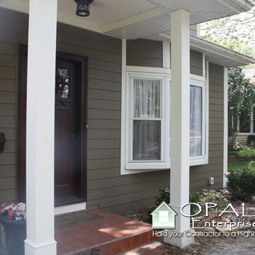 Hardie Timber Bark & Monterey Taupe Siding, Arctic White Trim in Downers Grove