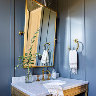 Encuentra ideas para decorar casas de estilo de casa de campo azules