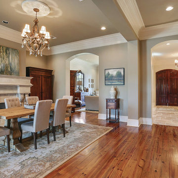 UPSCALE BATON ROUGE HOME IN DESIRABLE GATED COMMUNITY