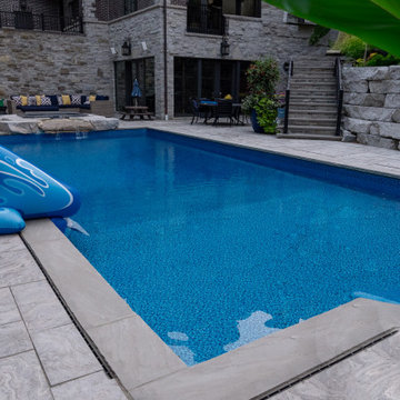Custom Swimming Pool & Luxury Landscape Design in Mississauga