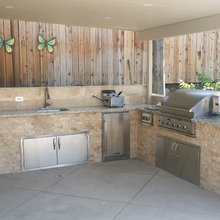 Outdoor kitchen