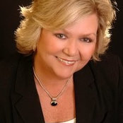 Terri Wolfer's photo