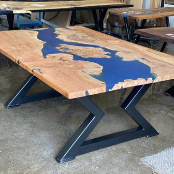 Clear Blue Island Table