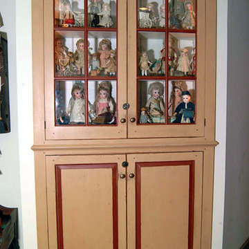 10. ENTERTAINMENT CENTERS