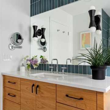 Mid-century bathroom with fun playful colors