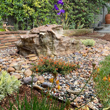 Hermosa Beach: Pollinator Garden