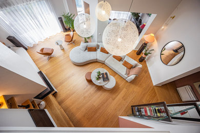 Réalisation d'un grand salon design.