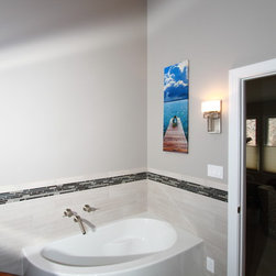 Potomac Contemporary Bathroom - Bathtubs