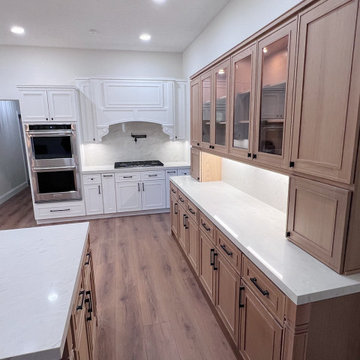 Lovely Kitchen & Custom Cabinets